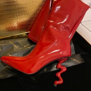 Brand new never worn Jennifer Le